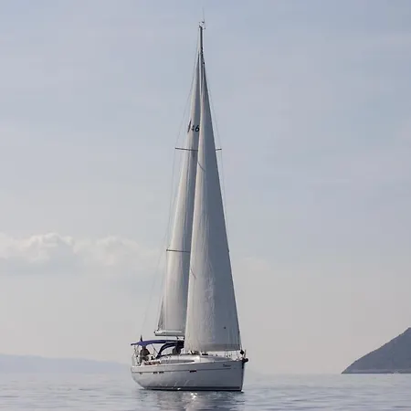 Bavaria Cruiser 46- Solaric Botel