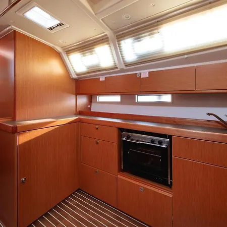 Bavaria Cruiser 46- Solaric Botel *